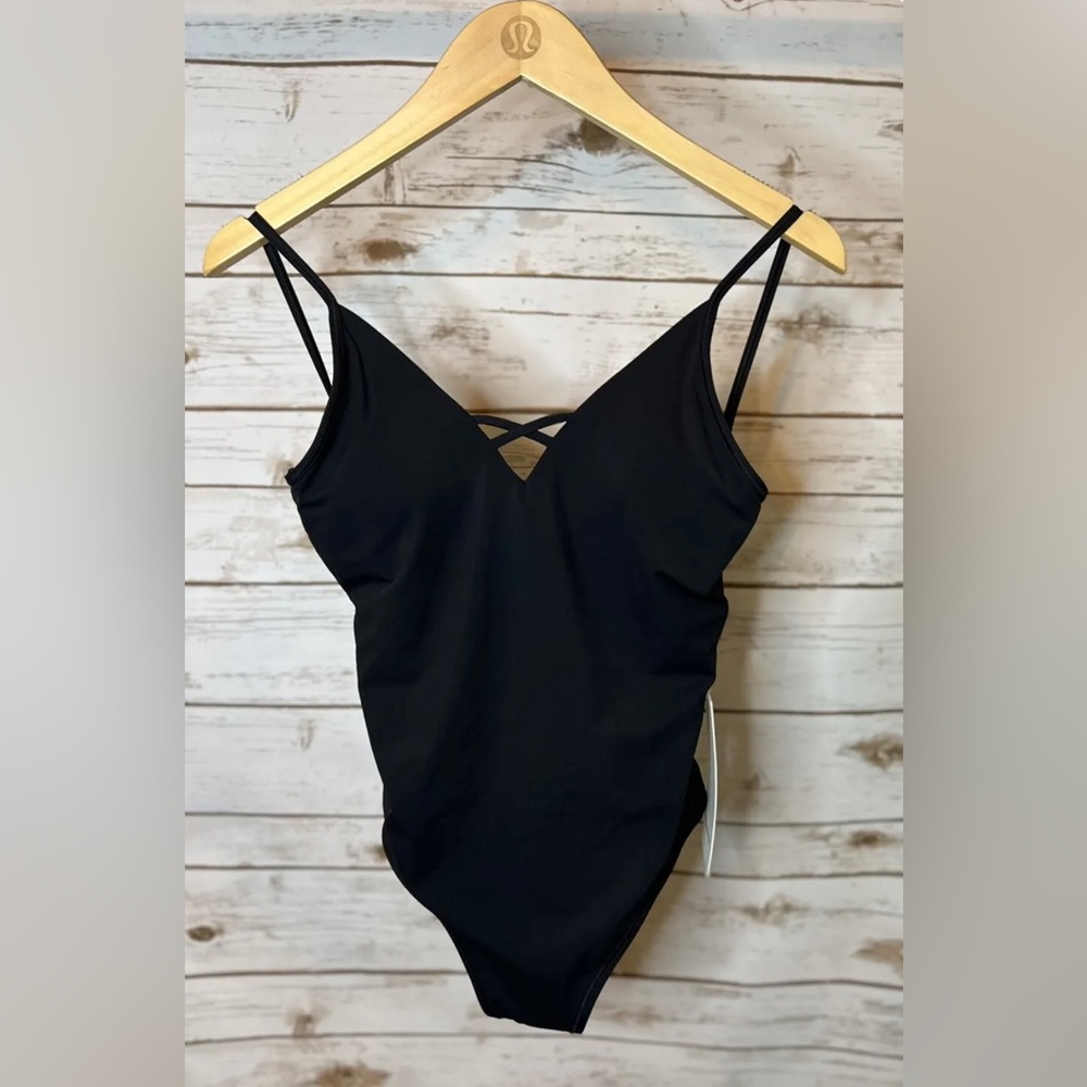 Lululemon 🍋 Shoreline One Piece Swimsuit NWT